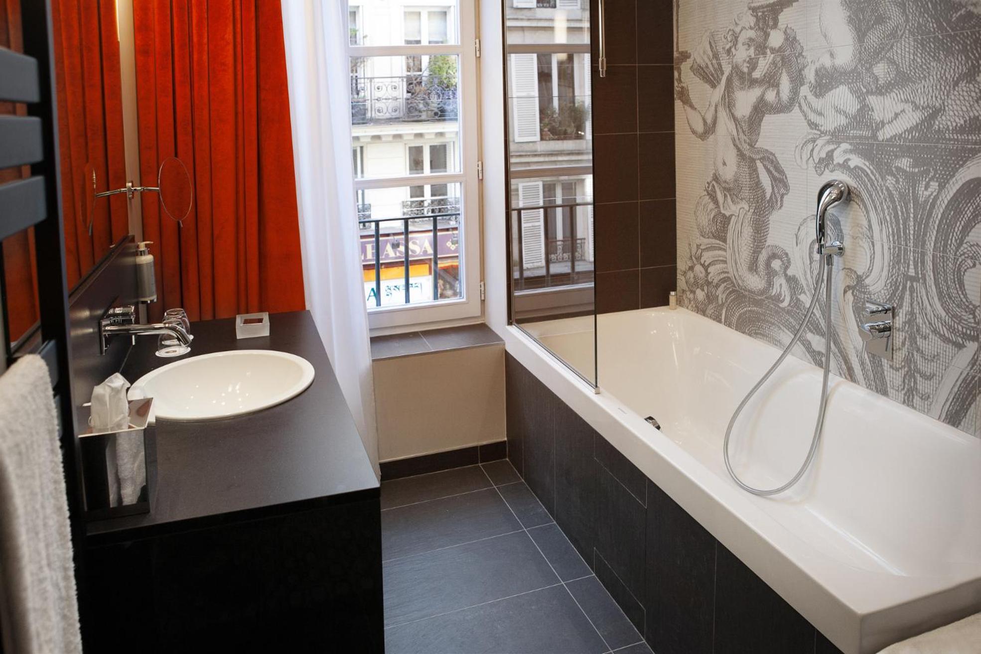 Two Rooms next to each other spa access,1556690653:JPEG