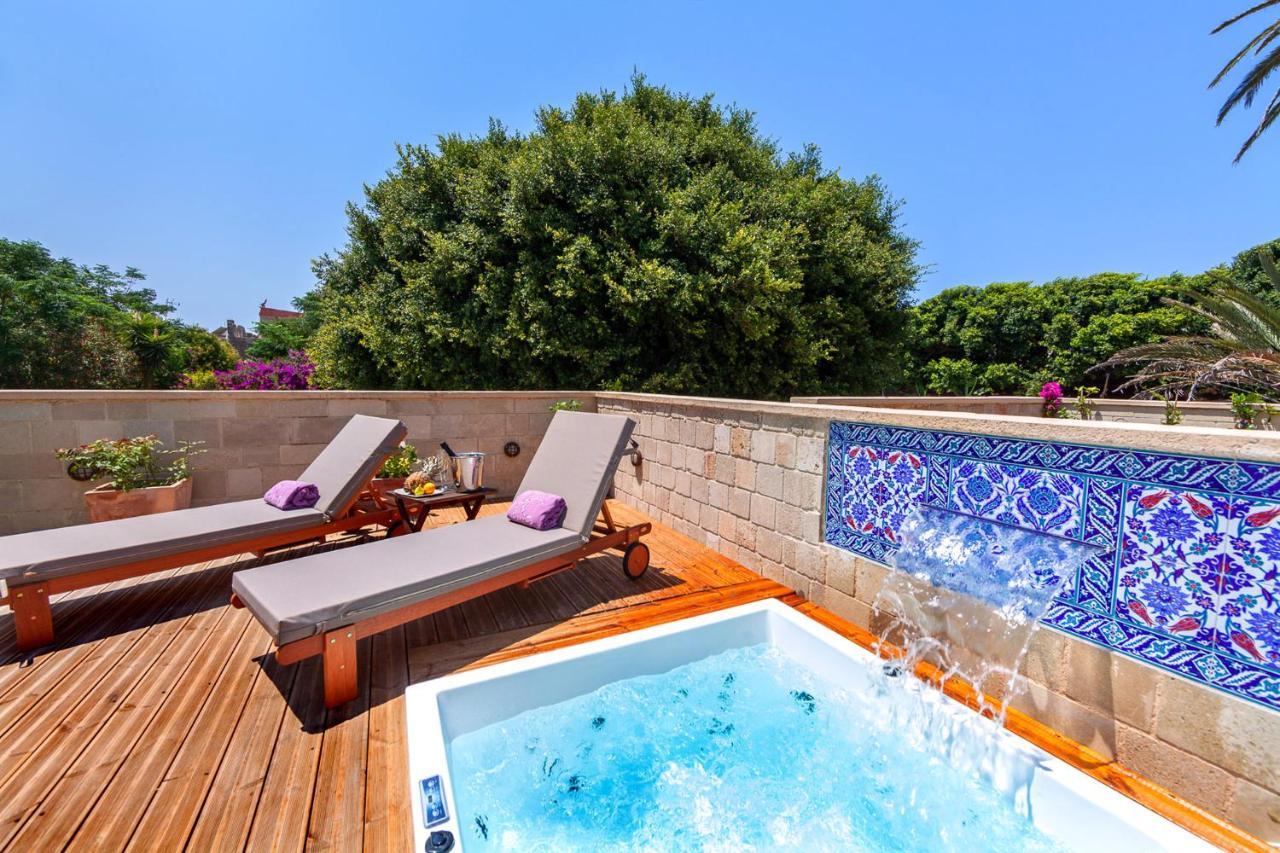 Senior Suite with Private Garden and Outdoor Hot tub (Views of Rhodes)