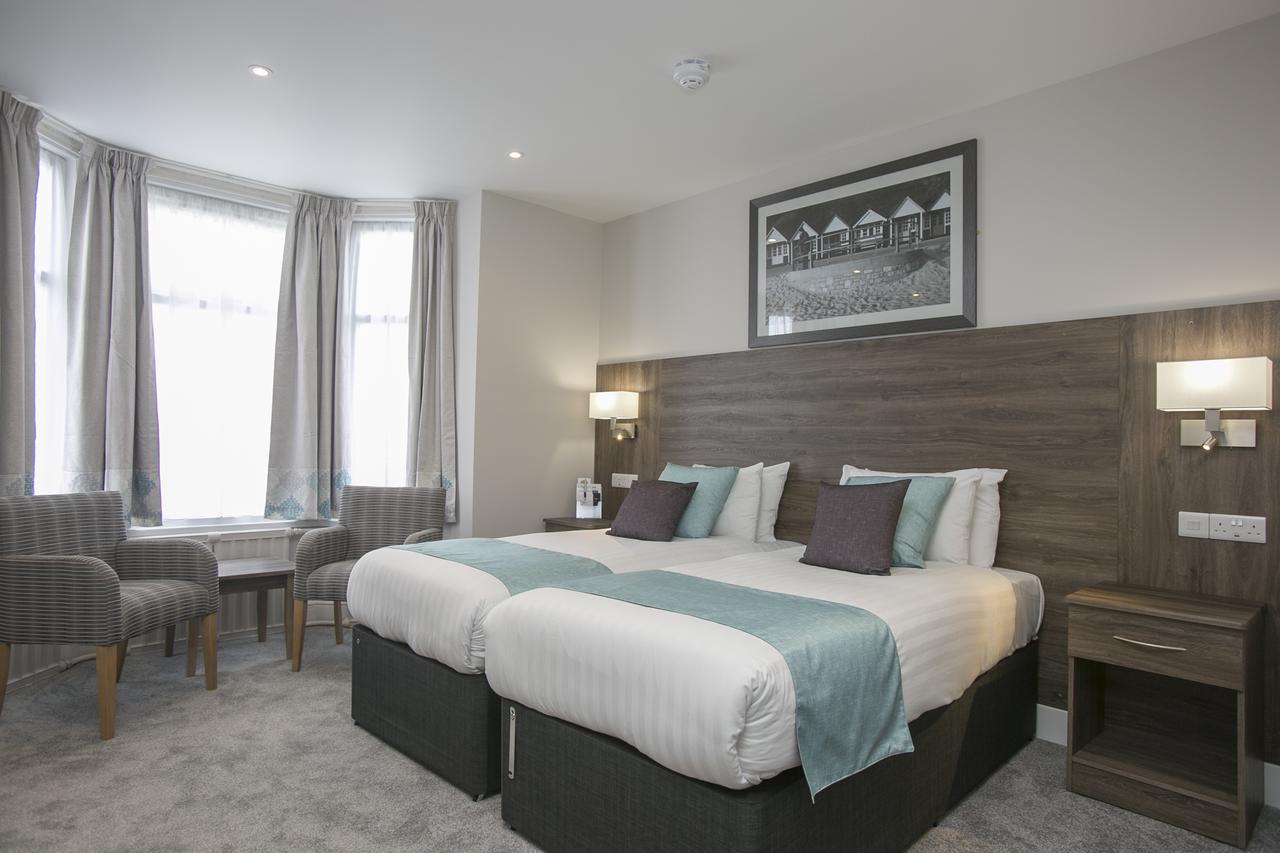 Double or Twin Room - No Dogs,1111872882:JPEG