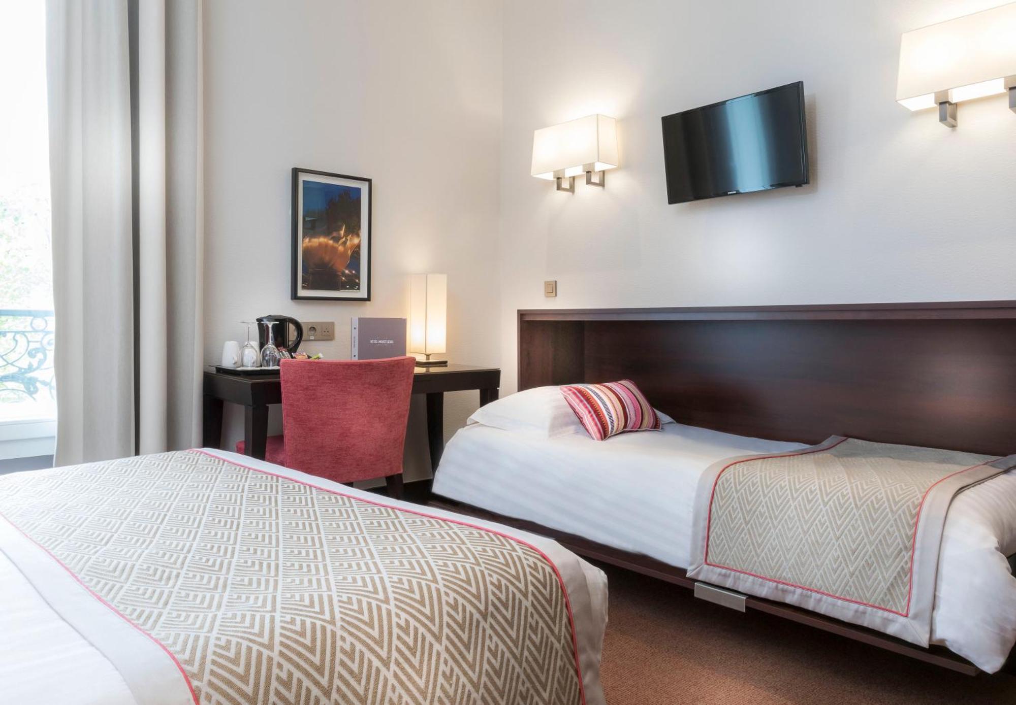 Deluxe Double Room with 1 Extra Bed