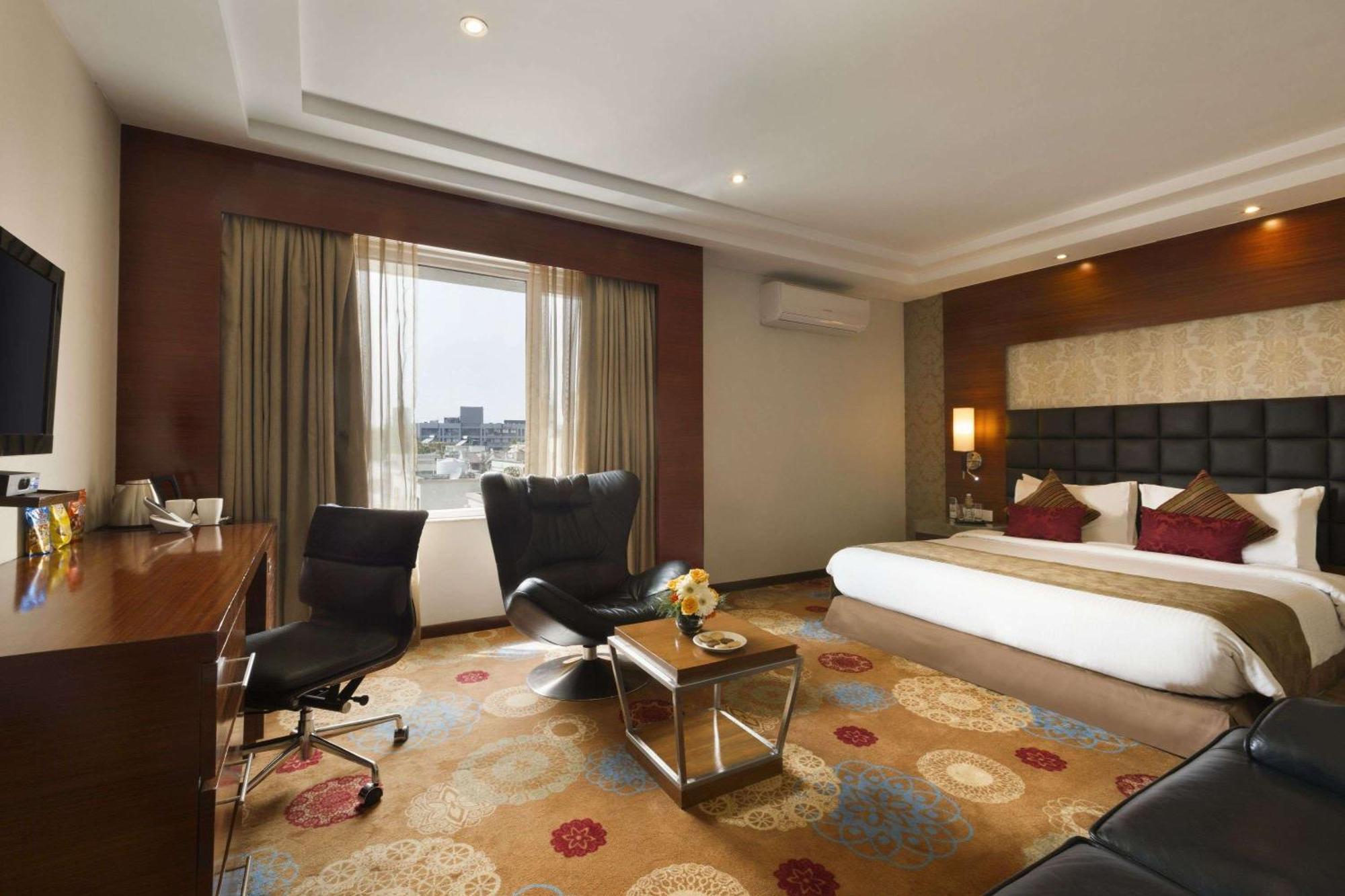 King Room - Mobility Access/Non-Smoking