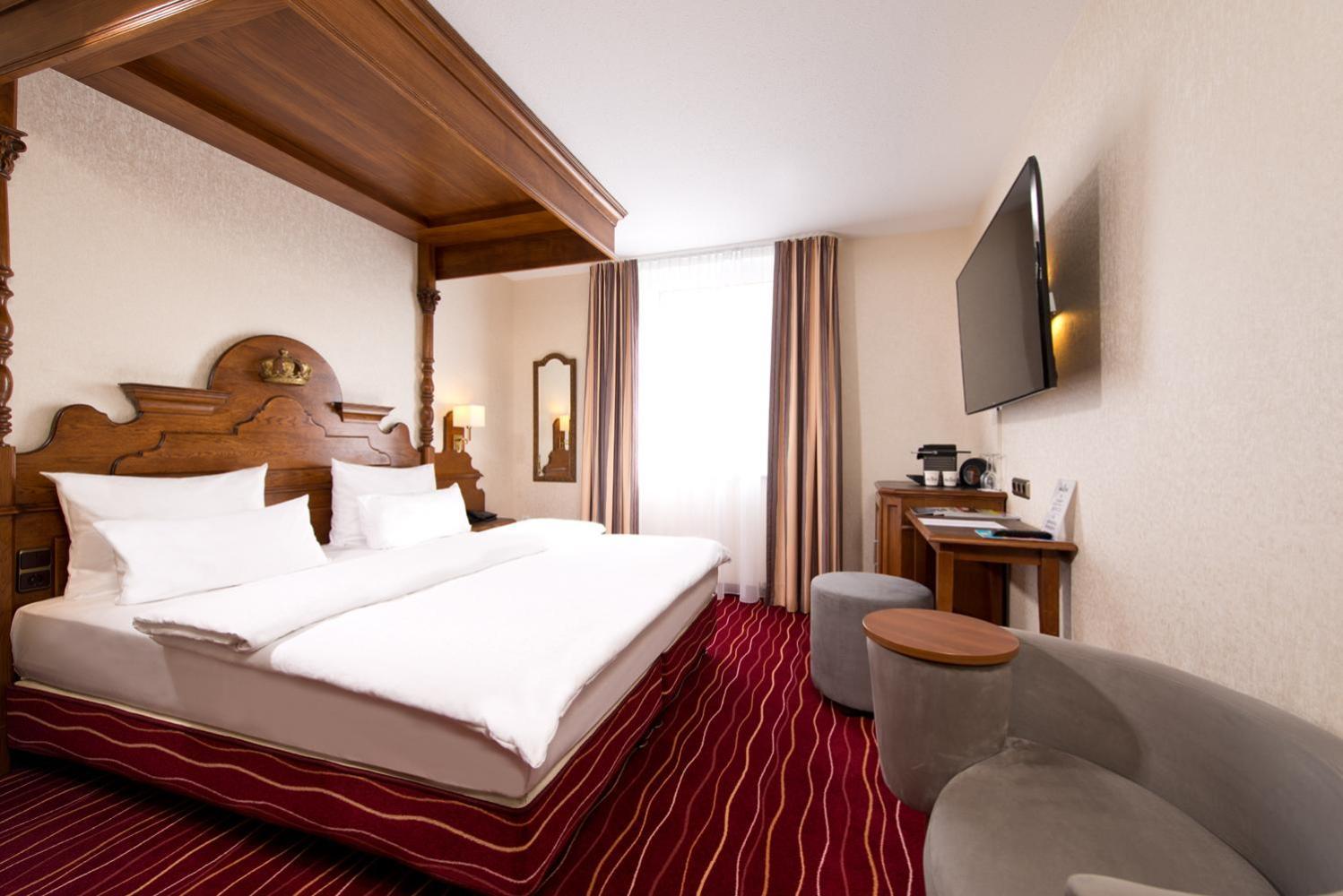 Club Double Room with Quiet Courtyard View