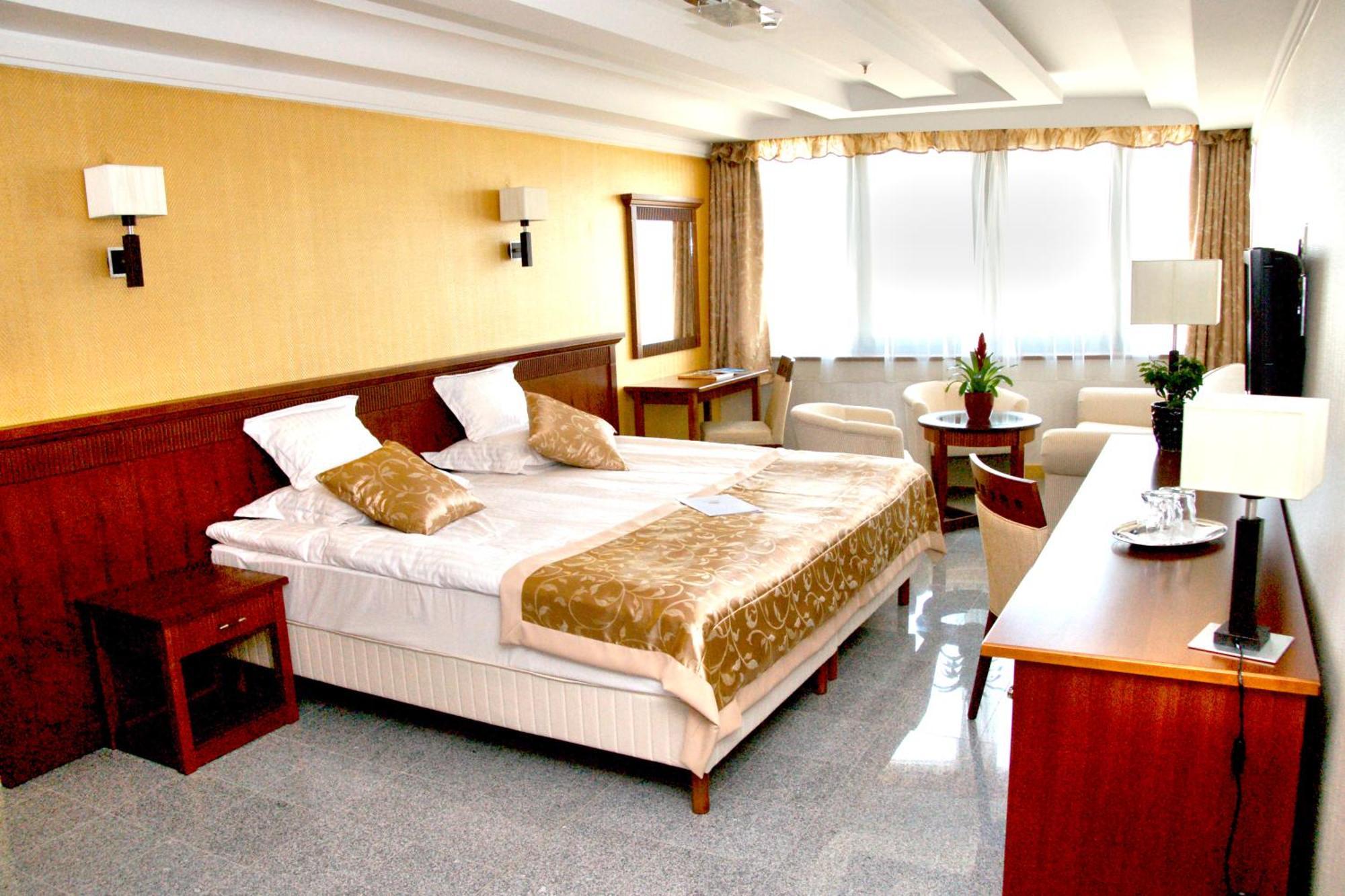 Superior Double/Twin Room