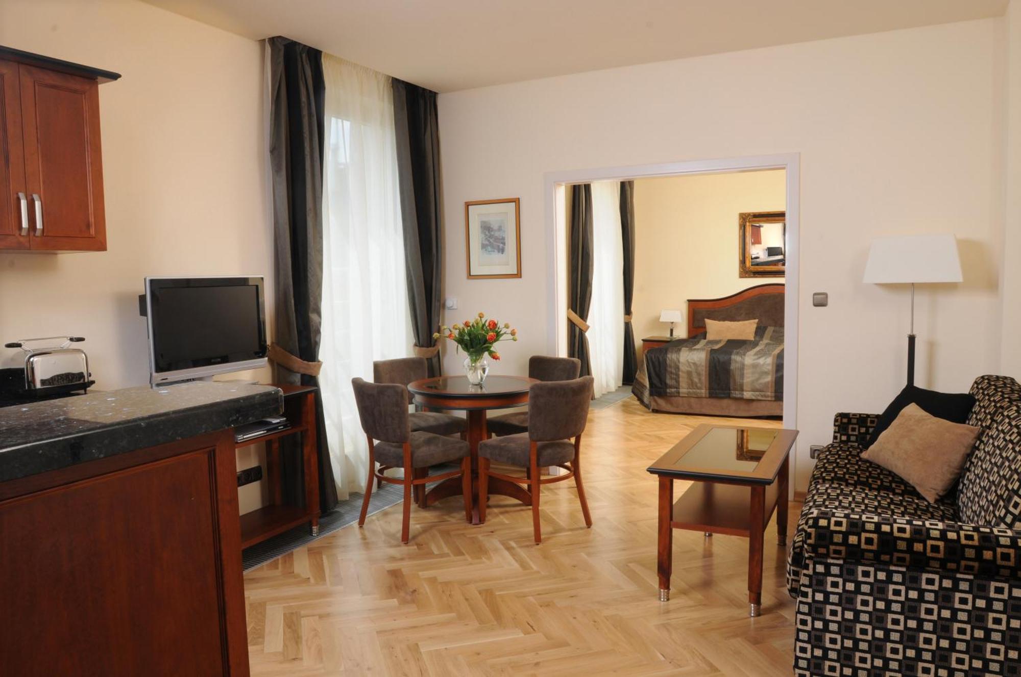 Luxury One-Bedroom Apartment