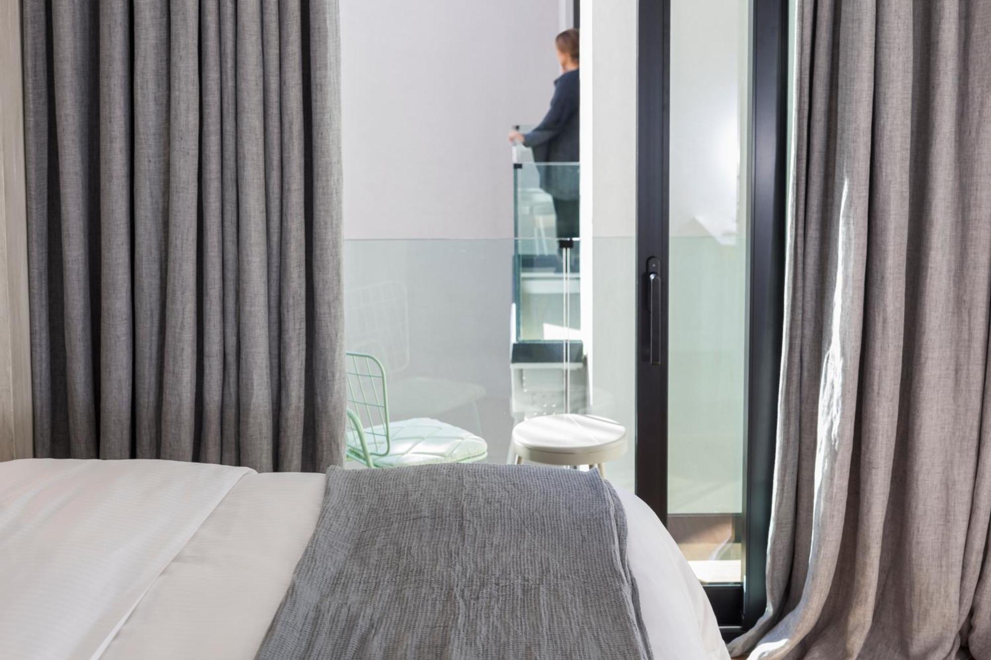 Double Room with Balcony - Urban