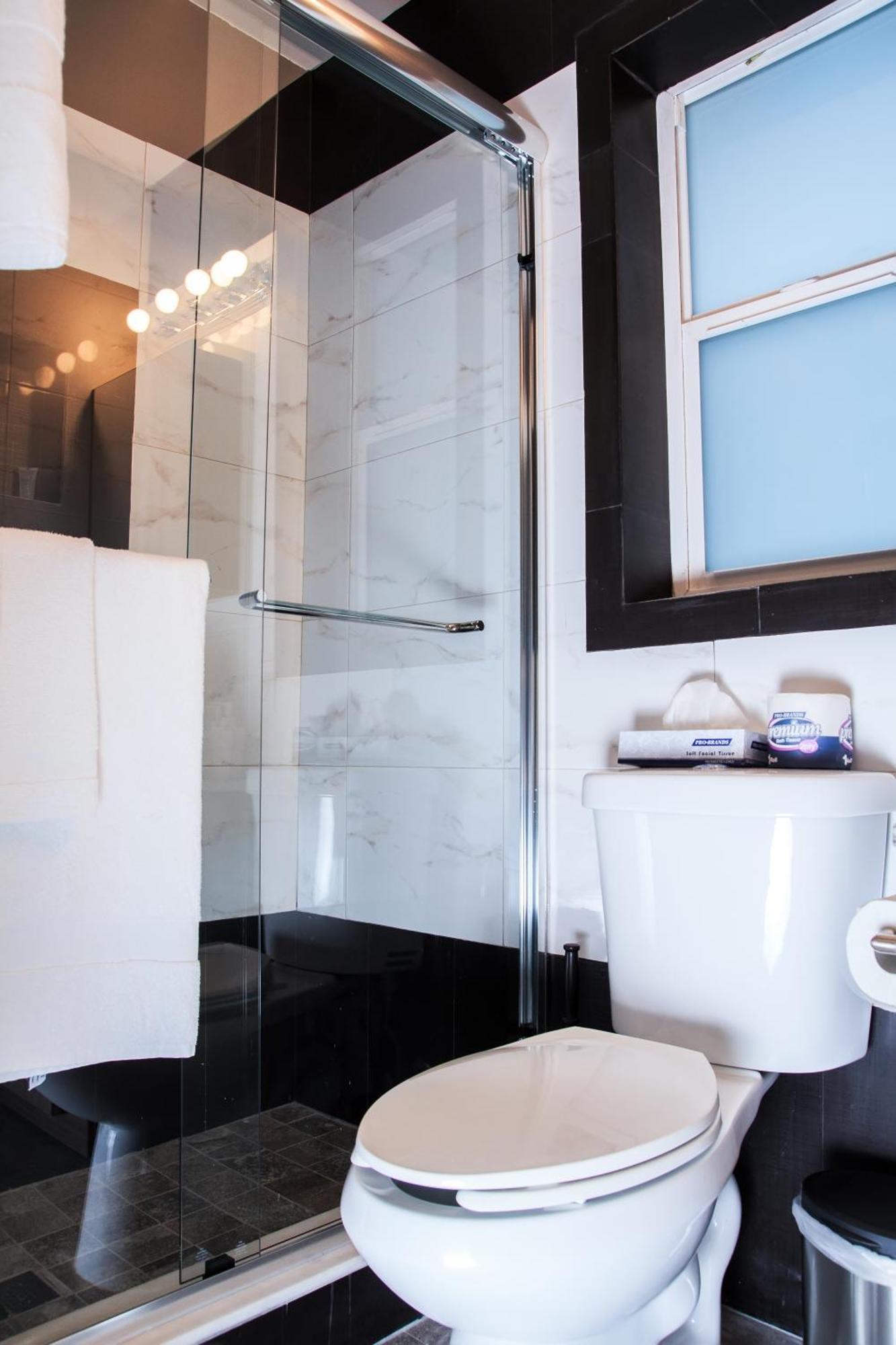 Exclusive Suite - 2