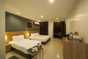 Deluxe Triple Room