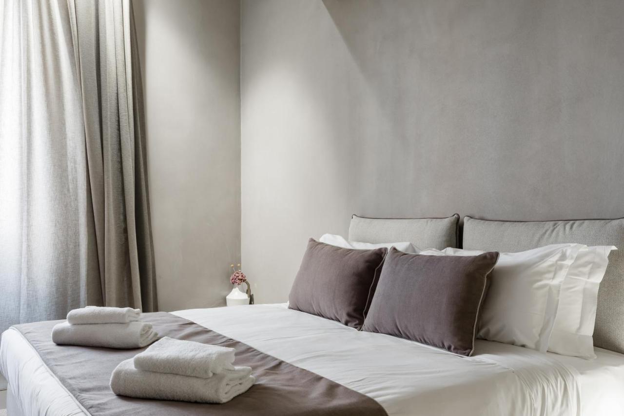 Suite Triple Superior with Piazza di Spagna View