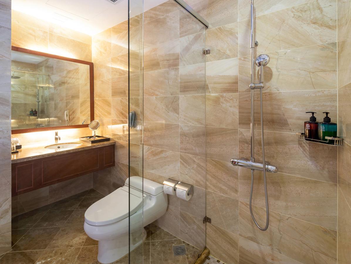 Business Single Room without Window,735981730:JPEG