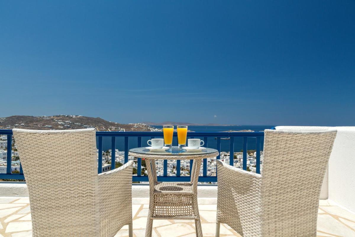 Double or Twin Room with Sea View and Extra Bed