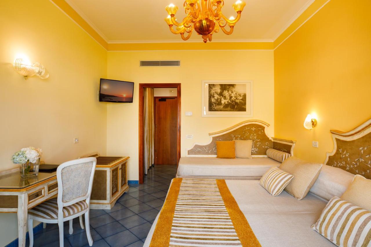 Economy Quadruple Room