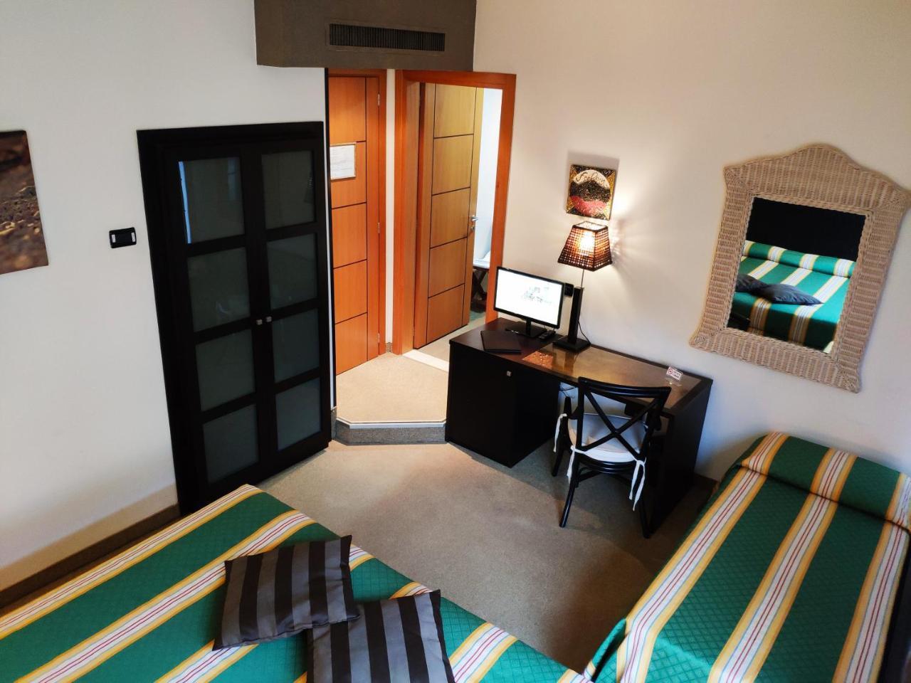 Triple Room with Private Bathroom