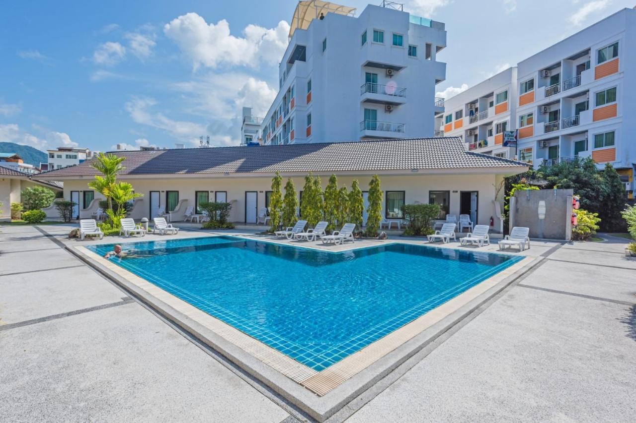 Deluxe Bungalow with Pool Access