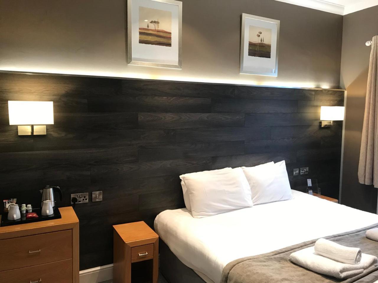Classic Twin Room