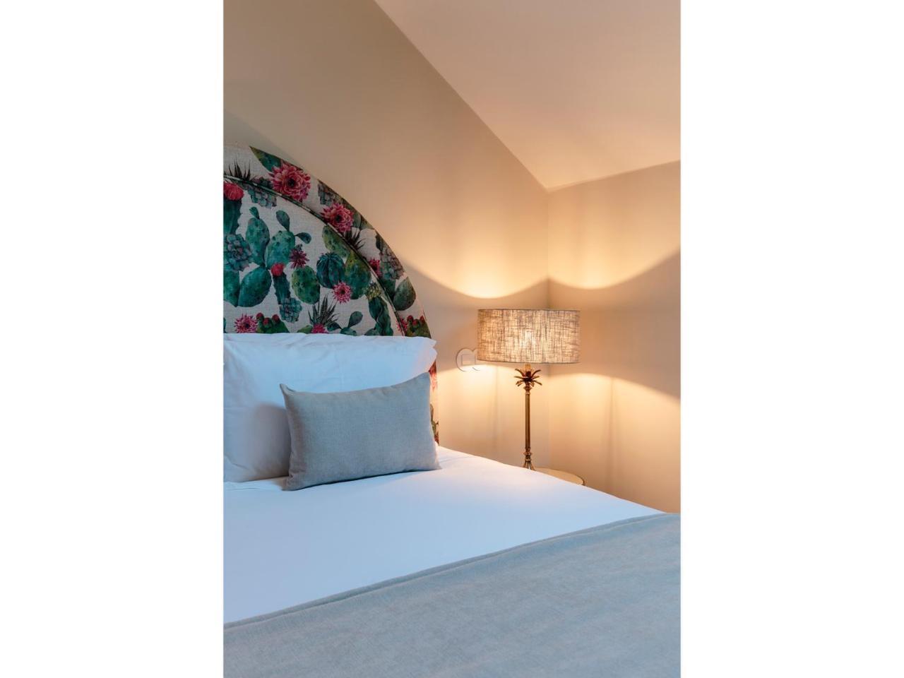 Mansard Suite