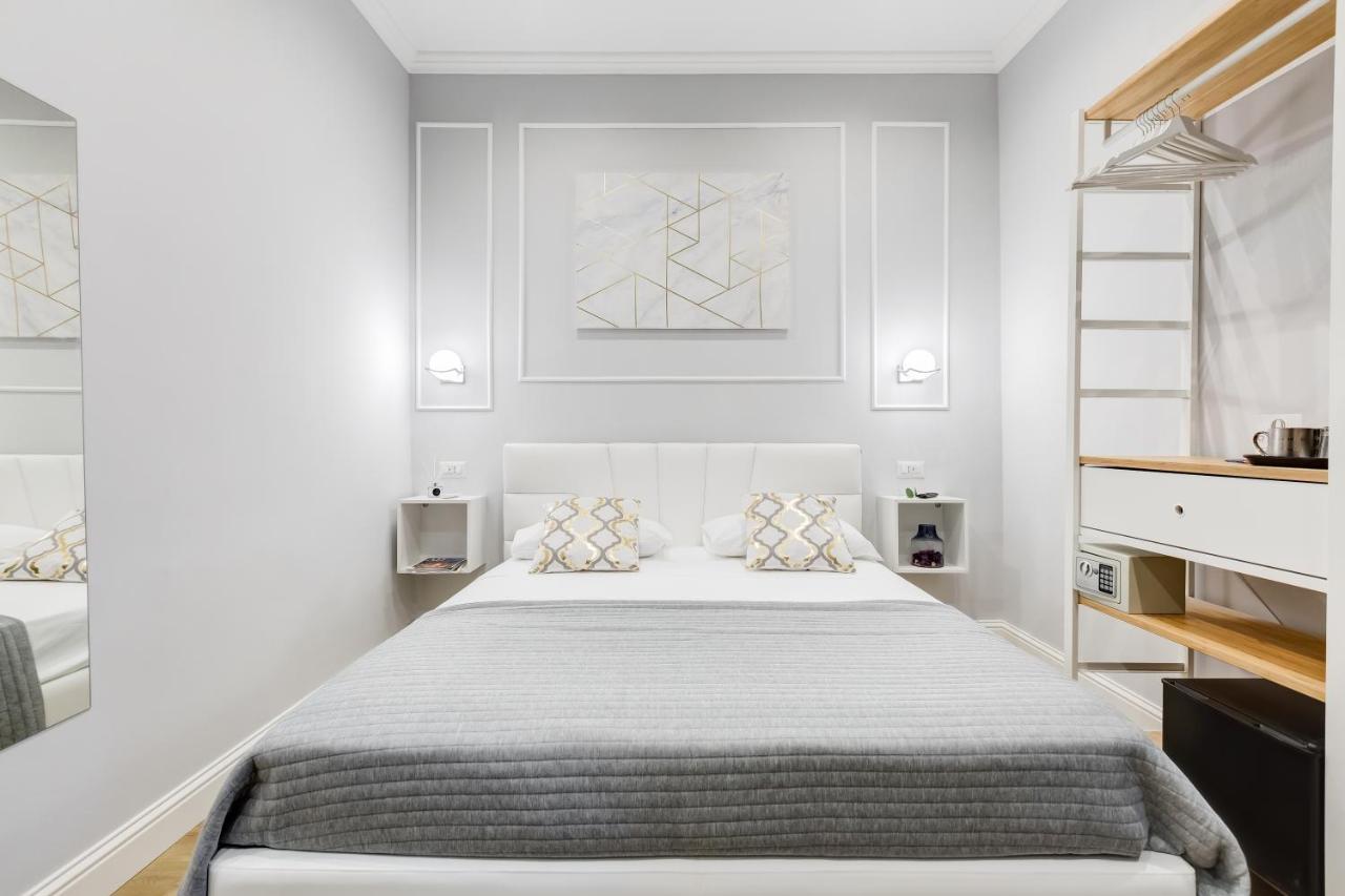 Standard Double Suite,769267561:JPEG