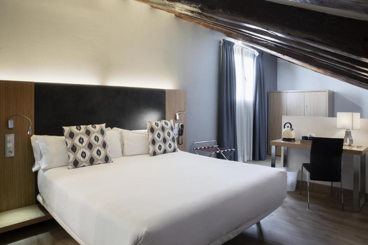 Double Room with Whirlpool,762789931:JPEG