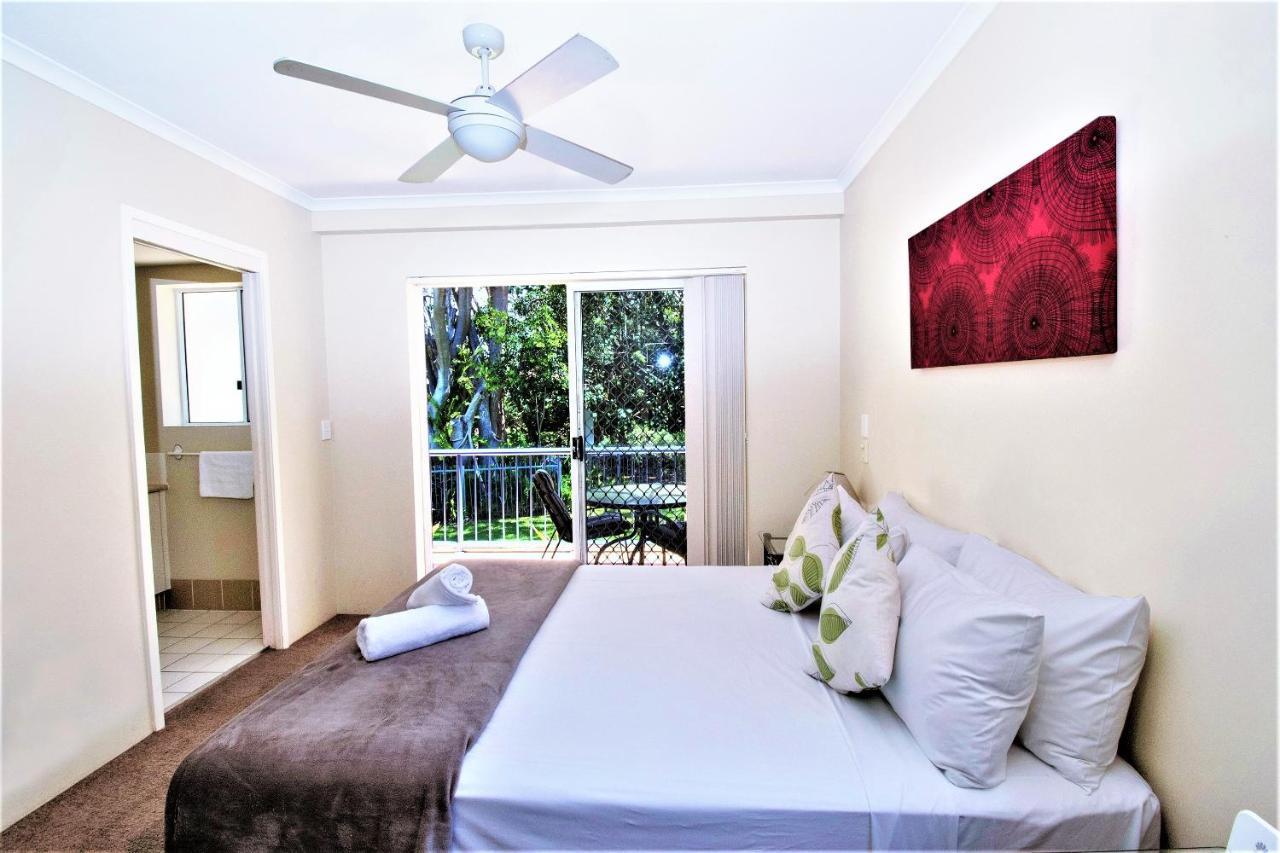 Three-Bedroom Apartment with Air-Conditioning and Garden View