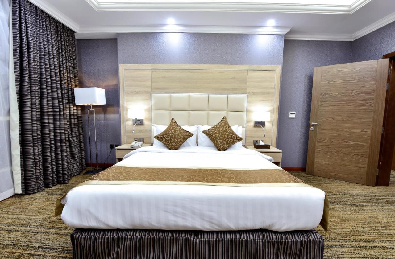 Executive Suite City view