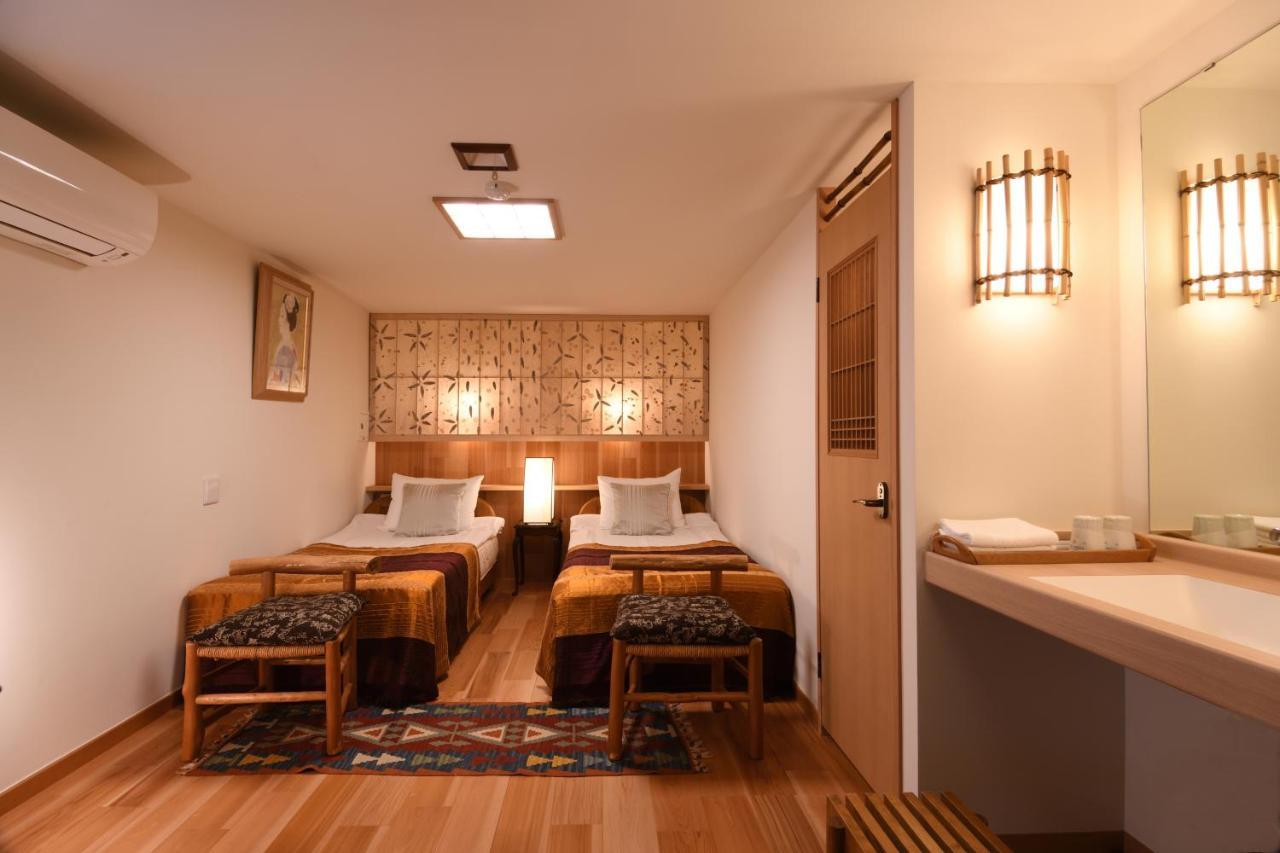 Family Room with Tatami Area - Annex