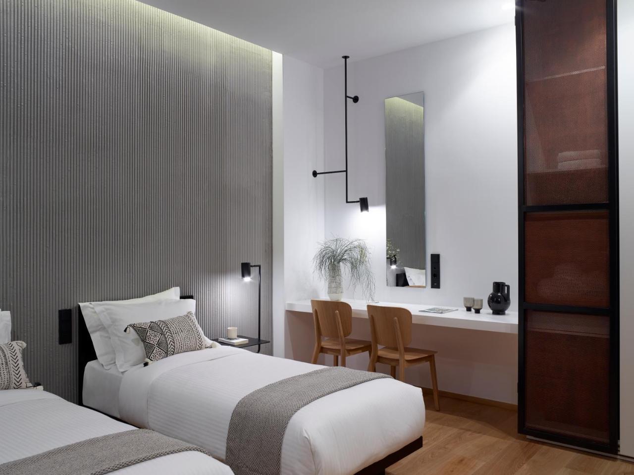 Deluxe Double Room with City View