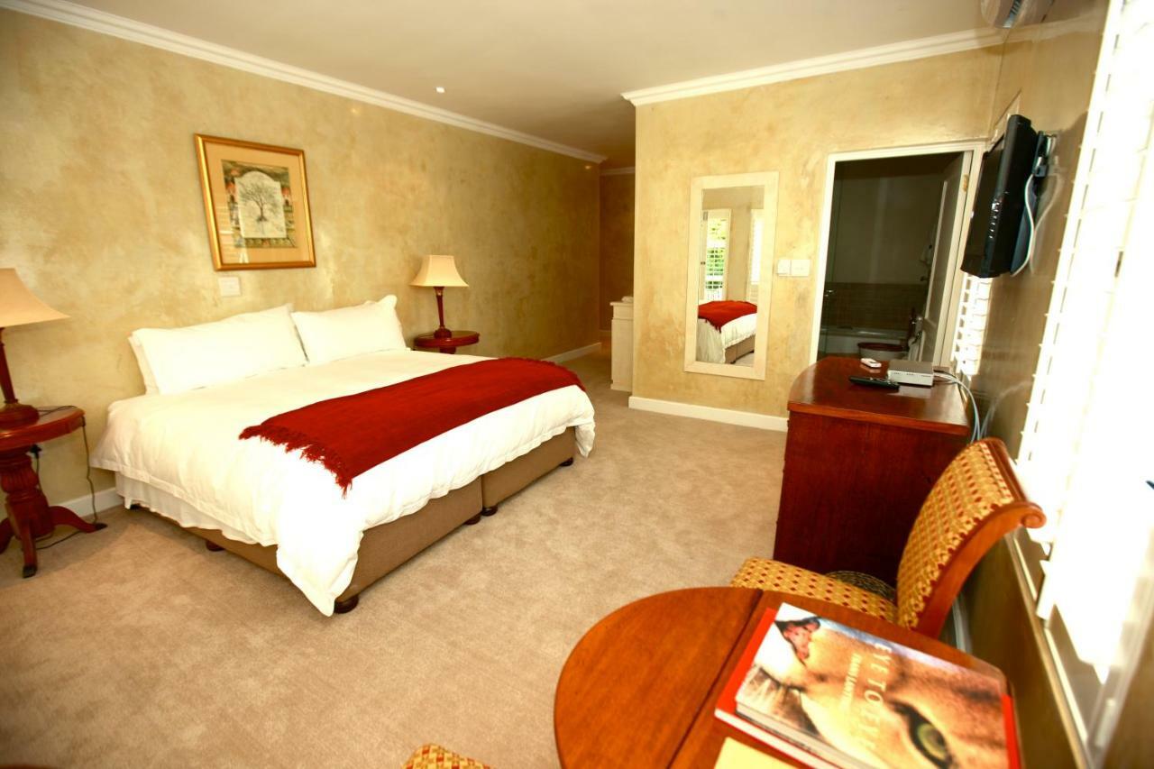 Luxury King Room