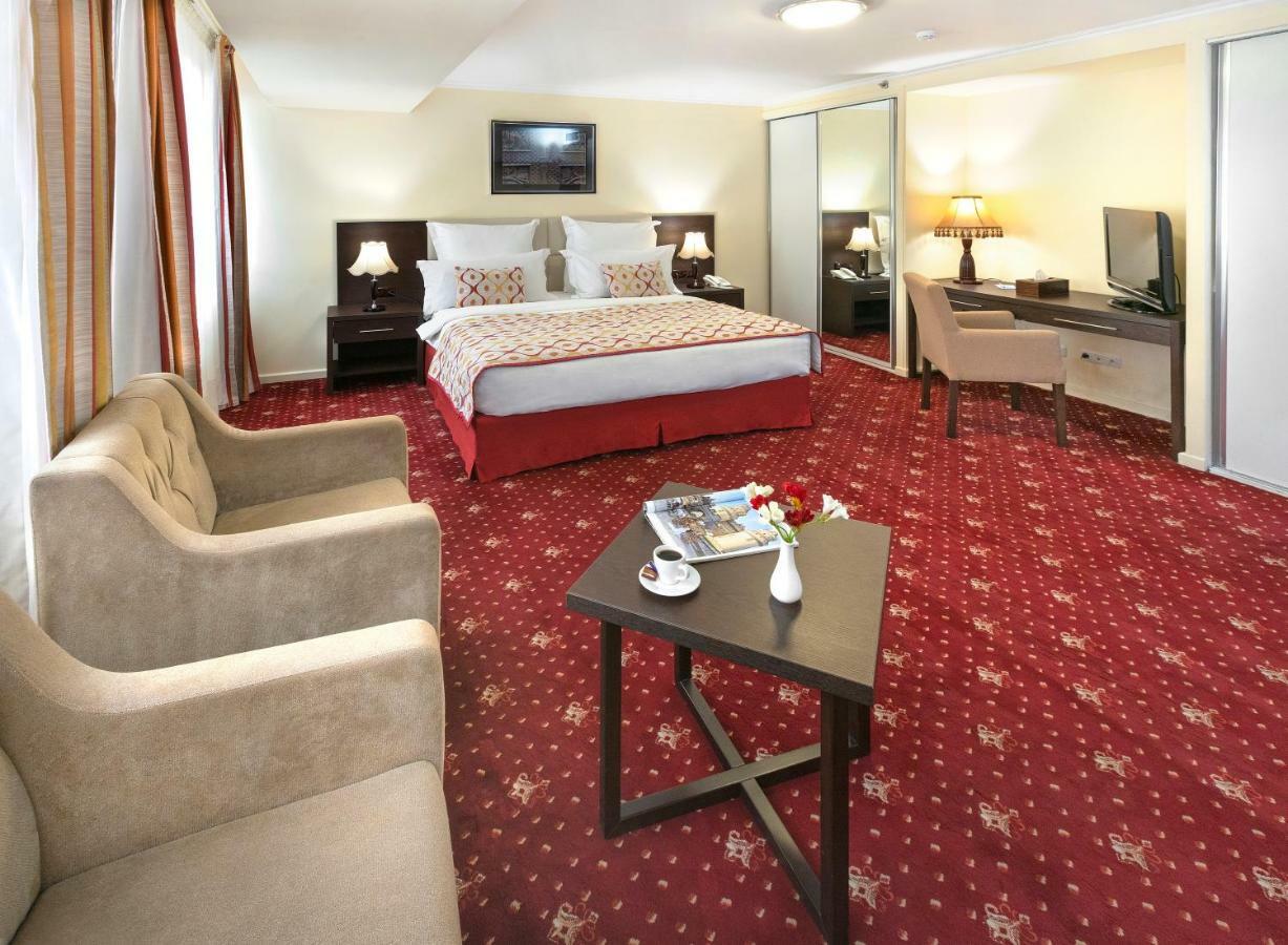 King Room