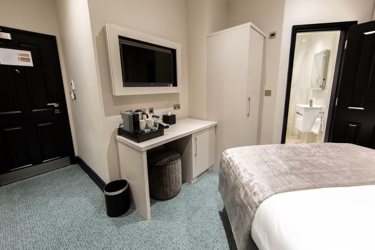 Compact Double Room