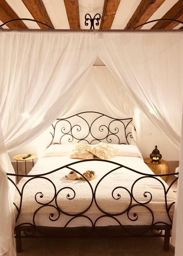 Deluxe Double Room with Shower