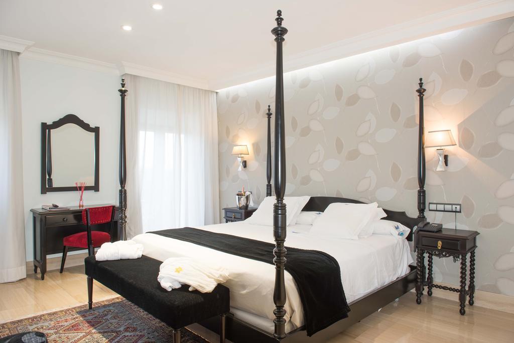 Double or Twin Room with Balcony