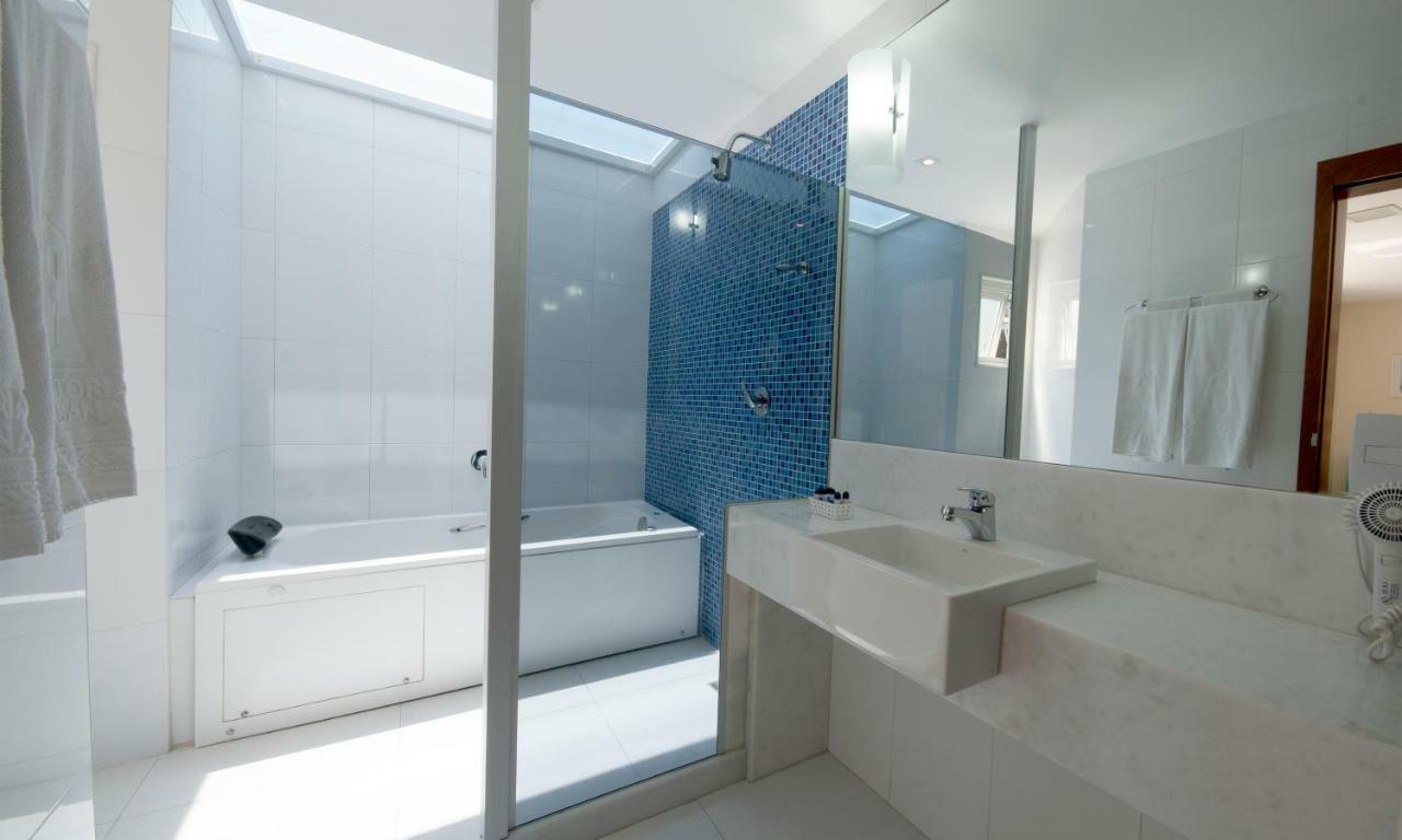 Suite with Hot Tub