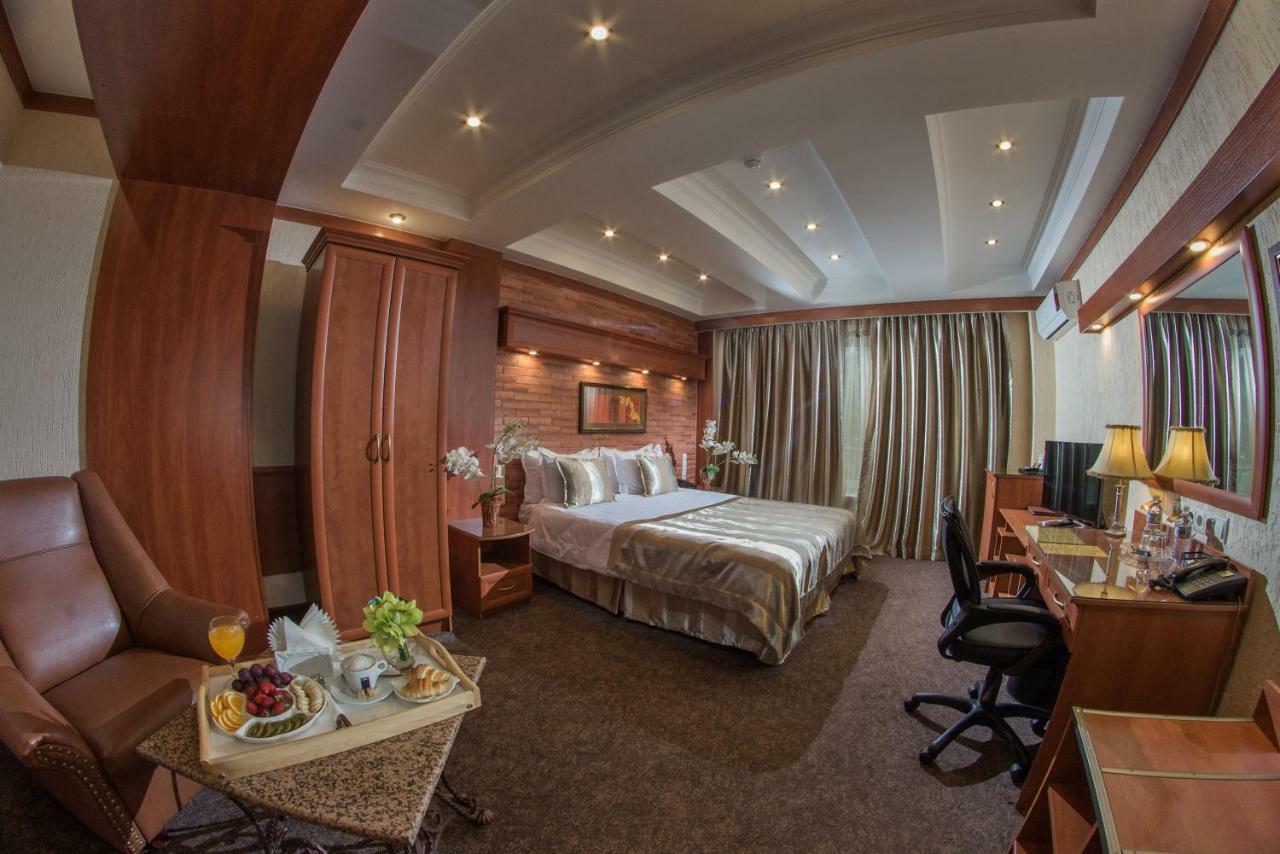 Superior Deluxe Double or Twin Room