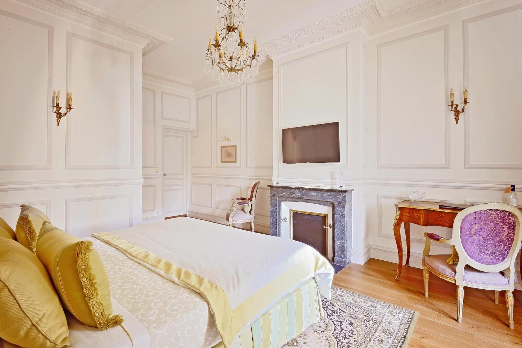 Prestige Suite