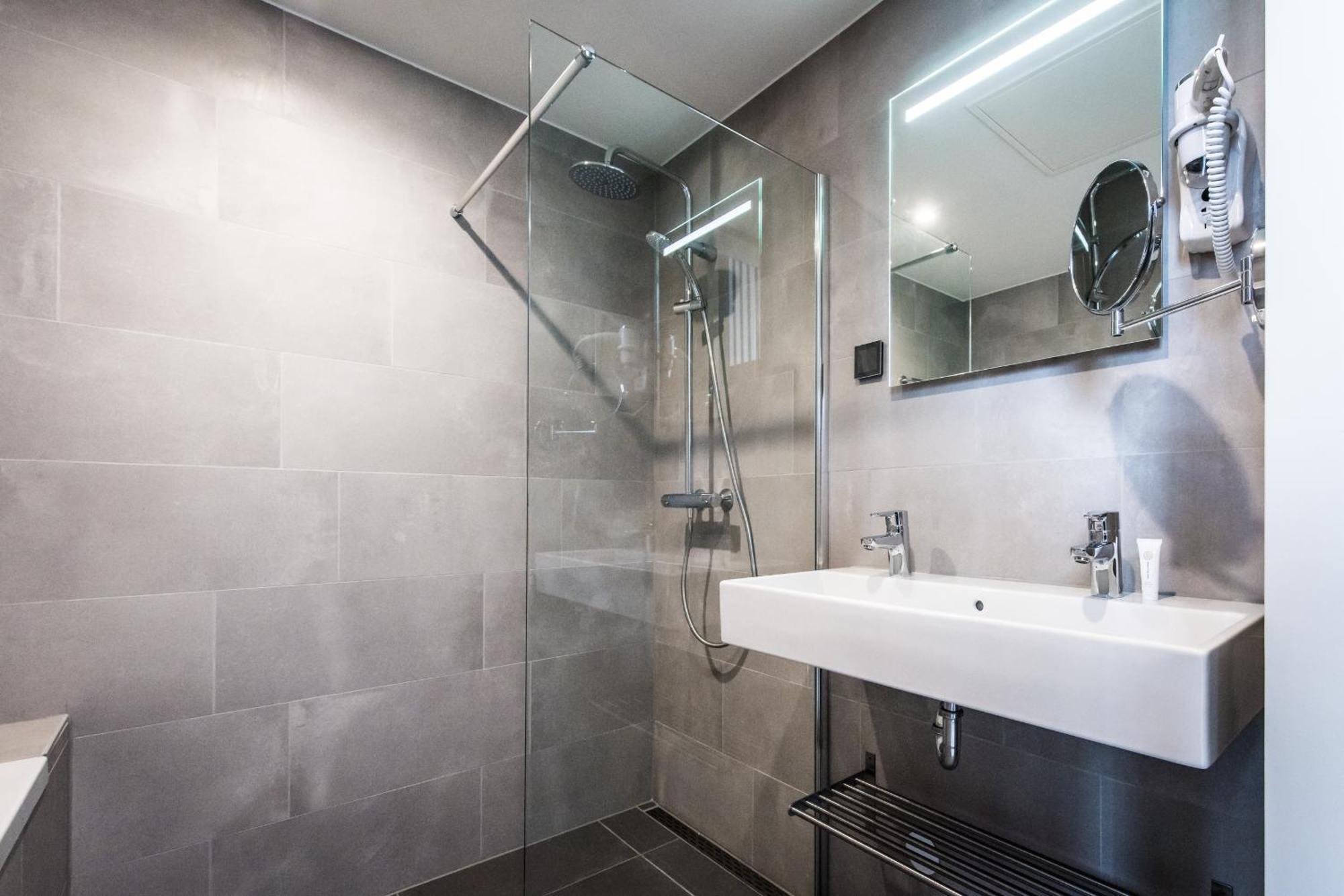 Large 2 Bedroom Apartment with Sofa Bed - Duplex