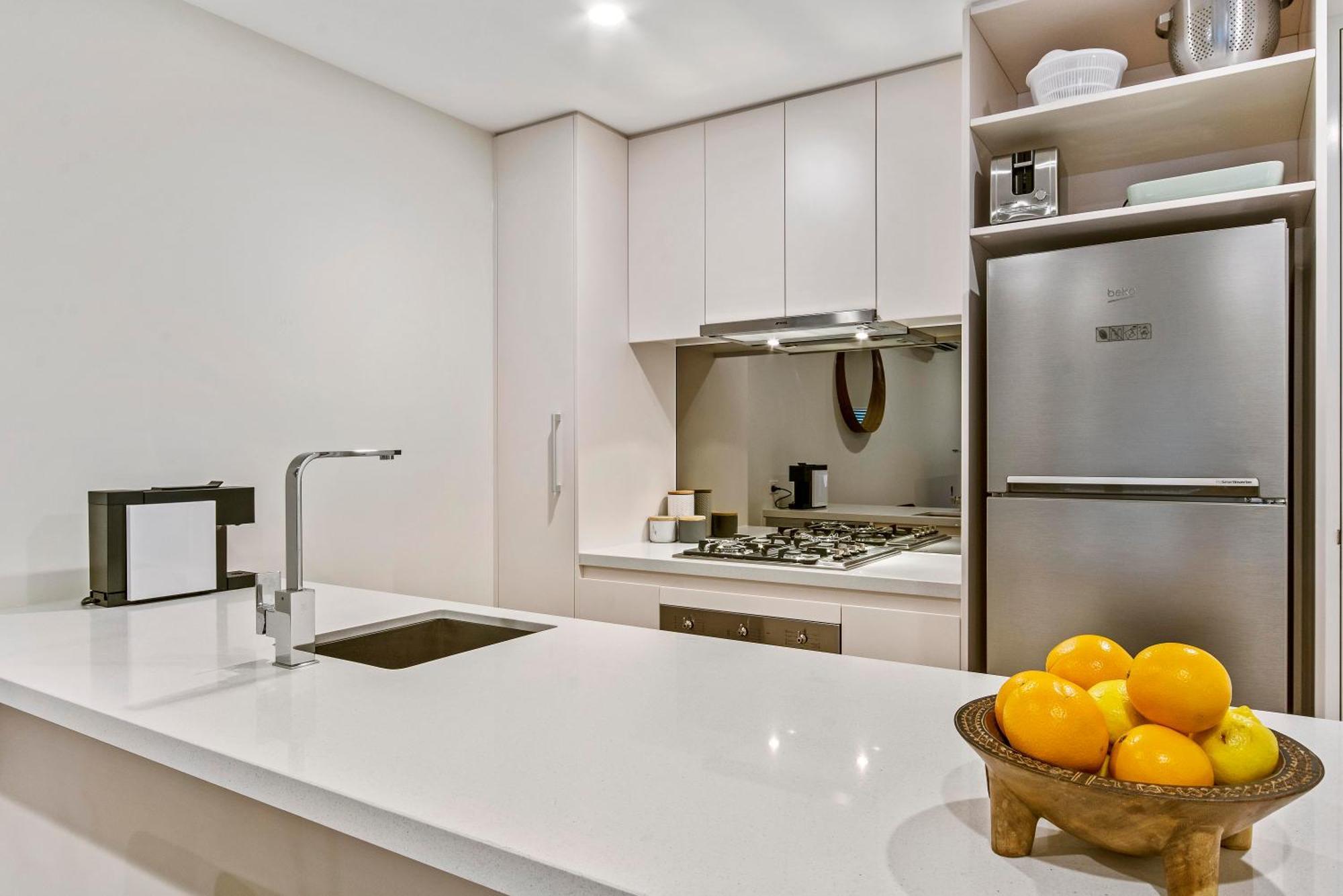 One-Bedroom Apartment with City View