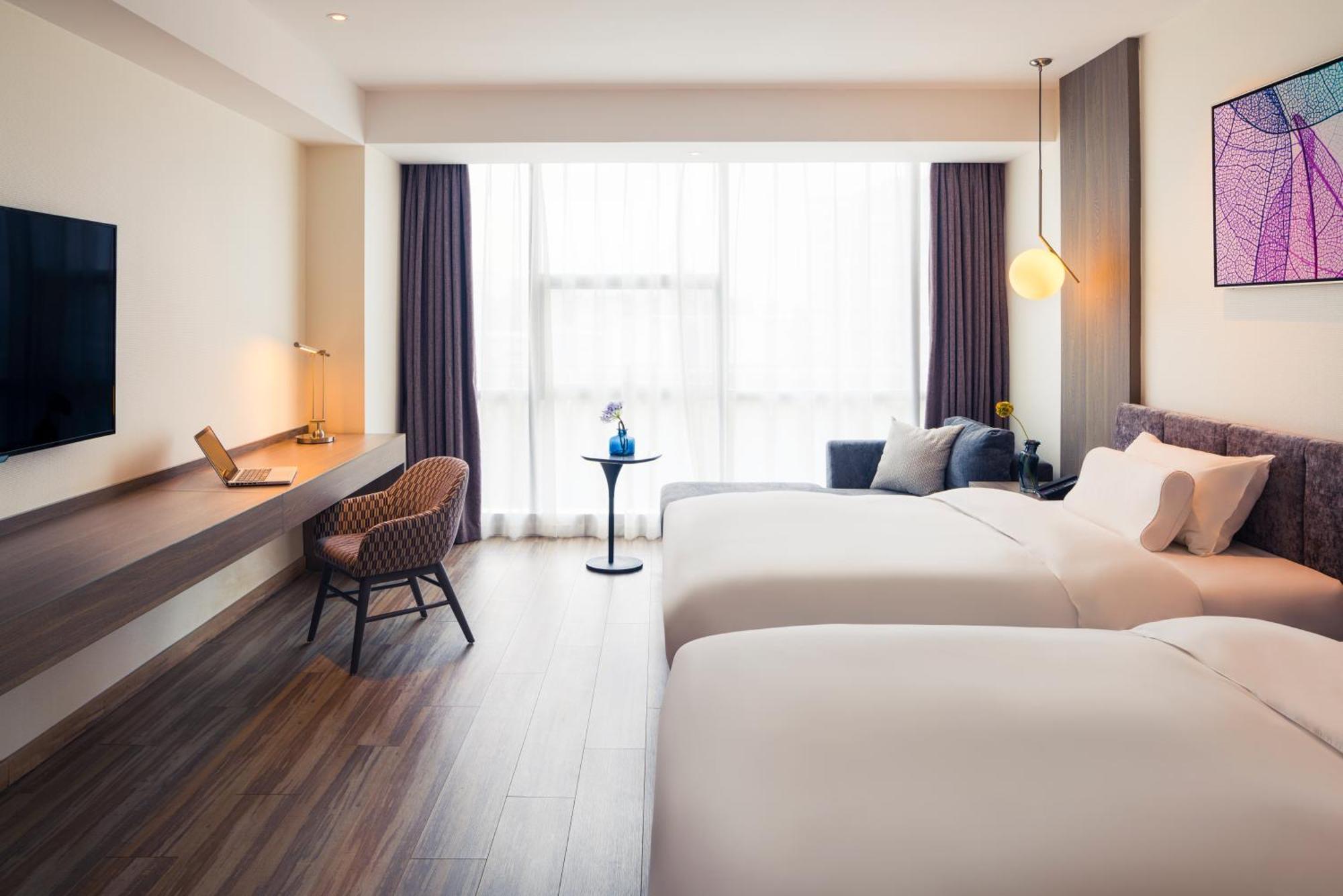 Deluxe Room with twin beds