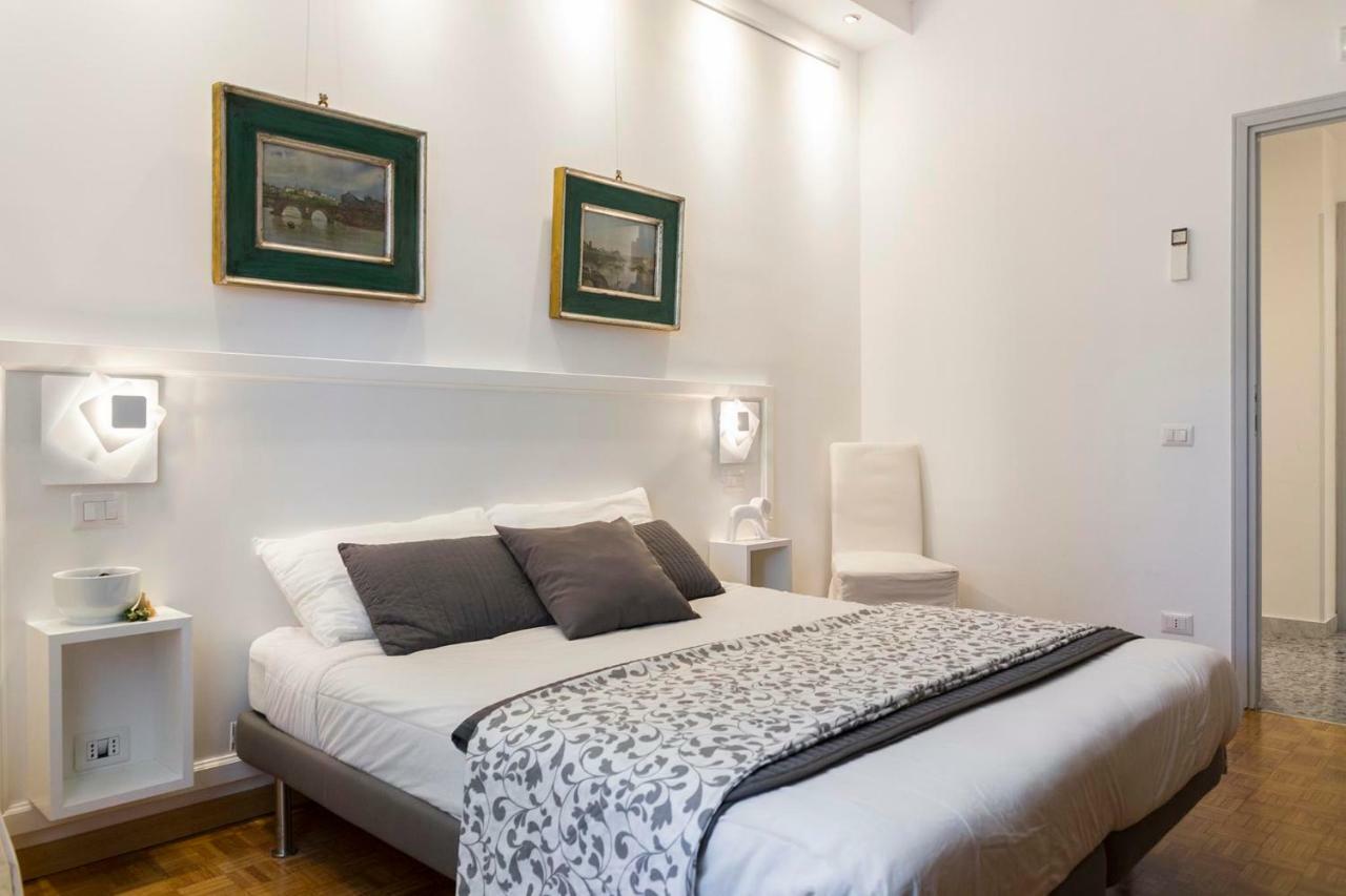 Double Room with Private External Bathroom