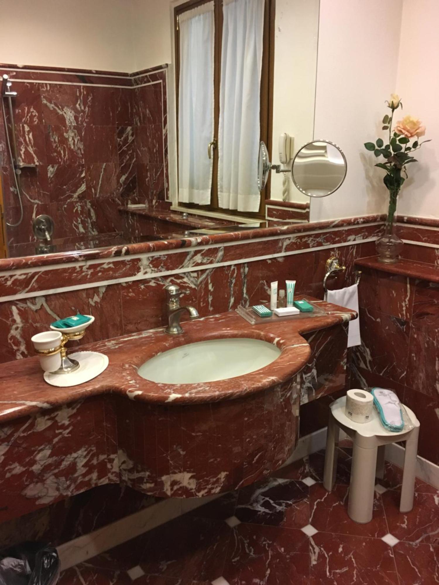 Superior Double Room,1412292635:JPEG