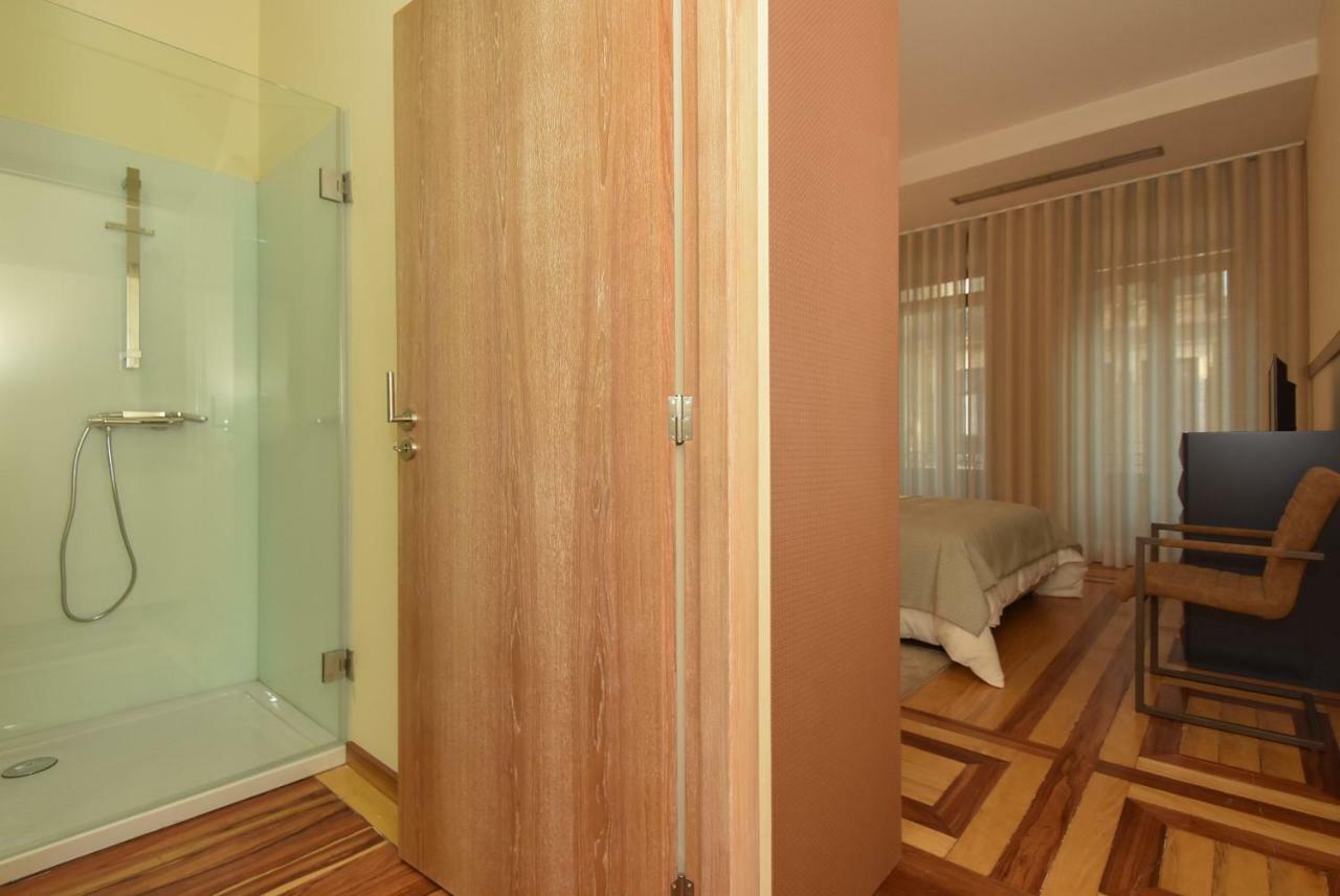 Standard Double Room with Street View
