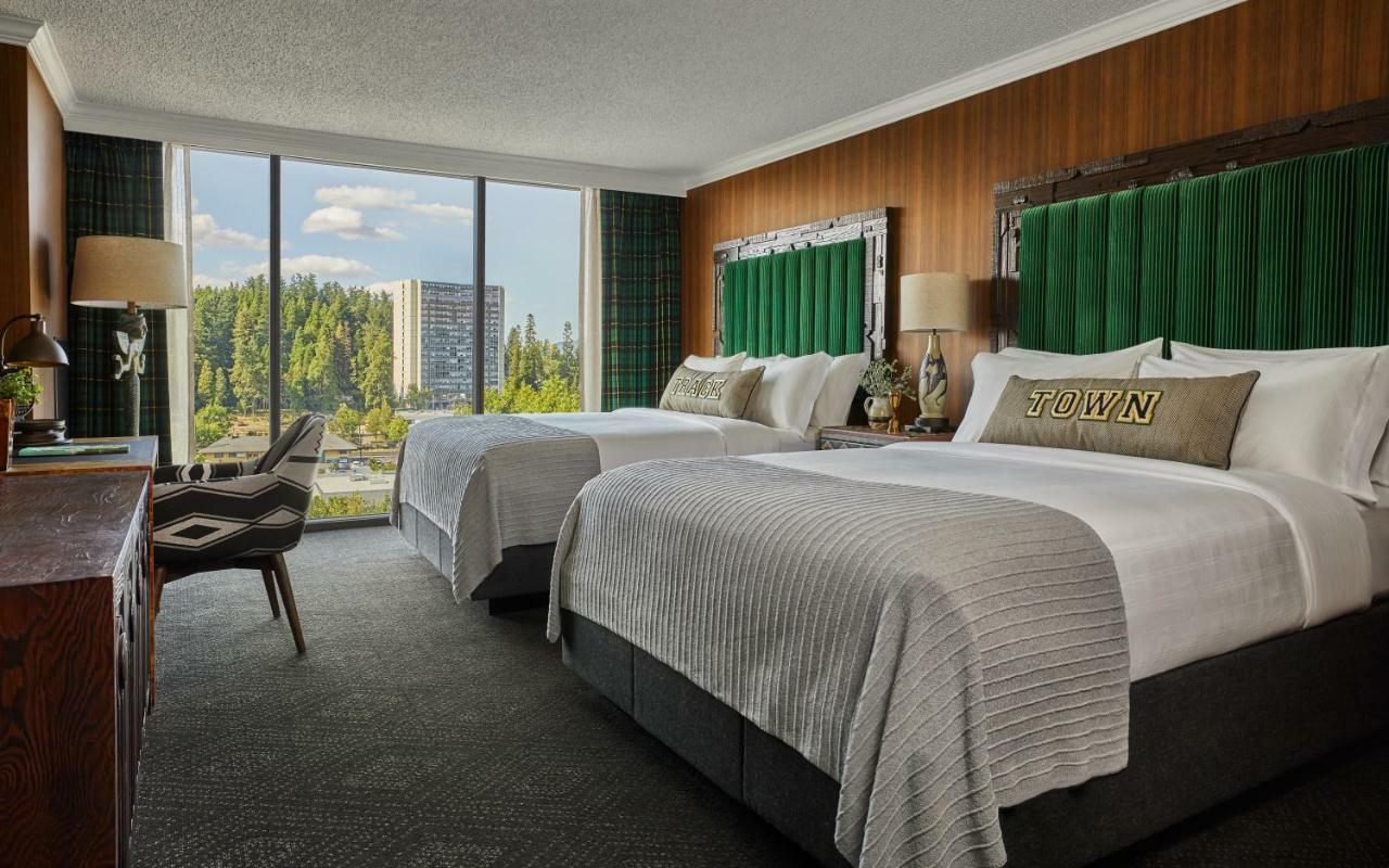Graduate Queen Room with Two Queen Beds