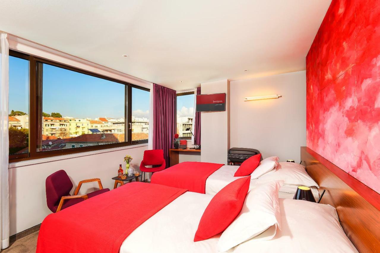 Deluxe Double or Twin Room with City View