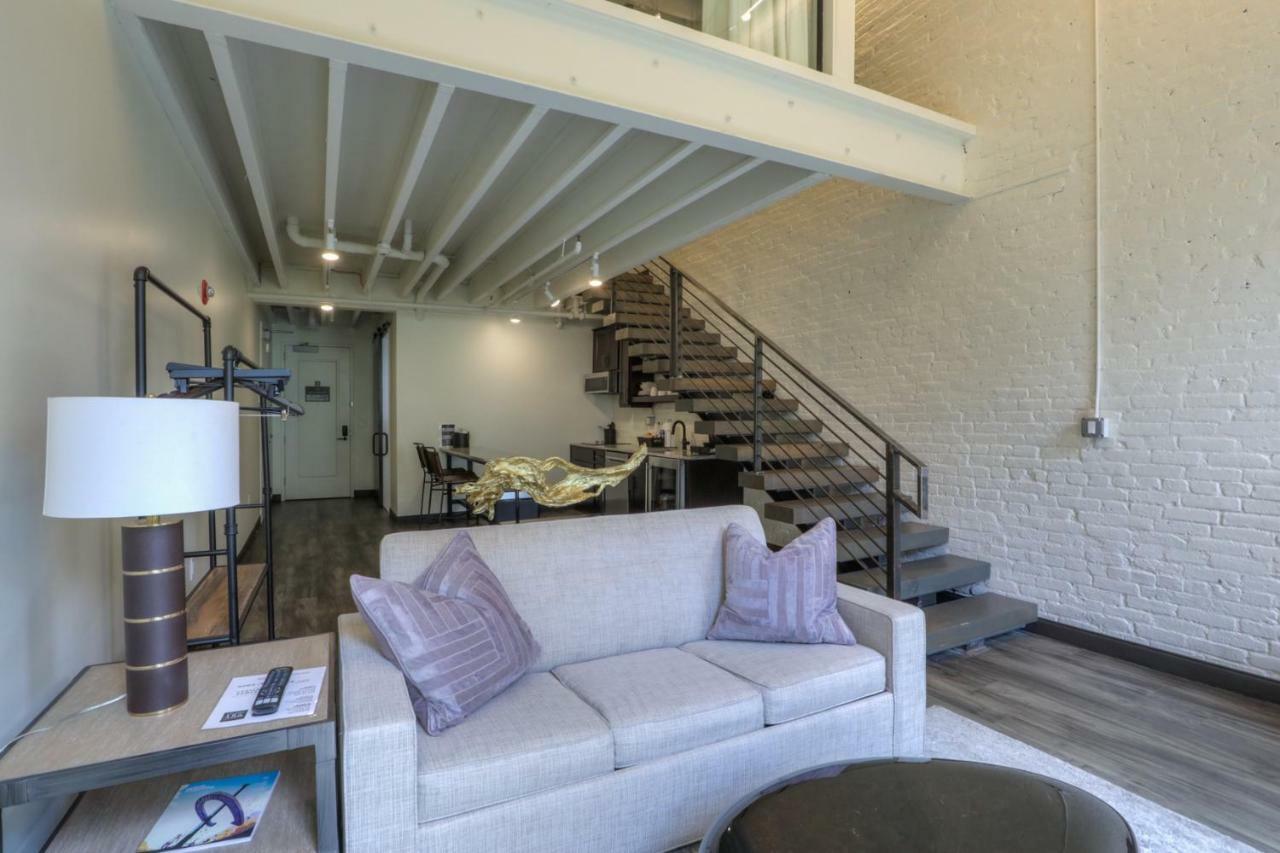 Legend Loft Suite