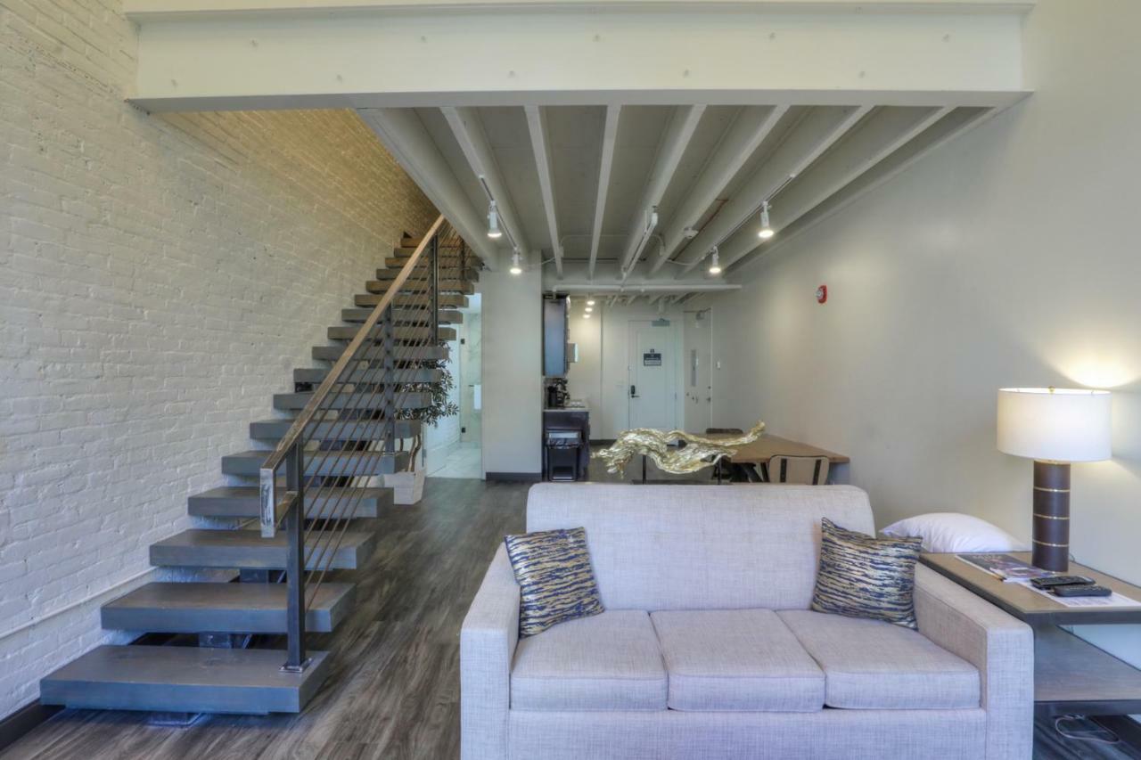 Duet Loft Suite
