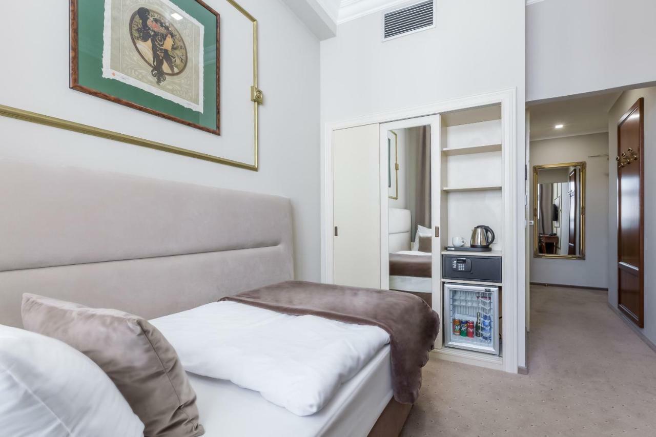 Superior Single Room