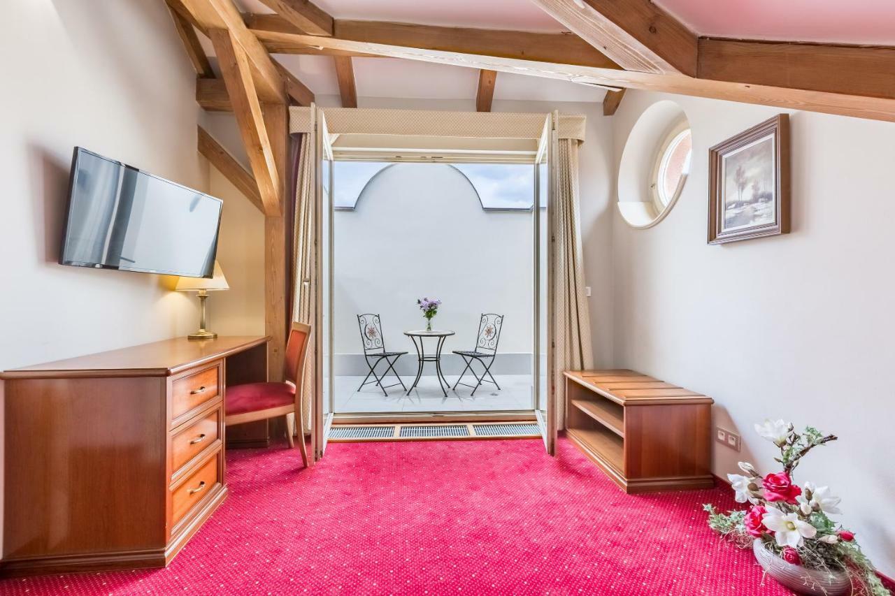 Two-Bedroom Suite