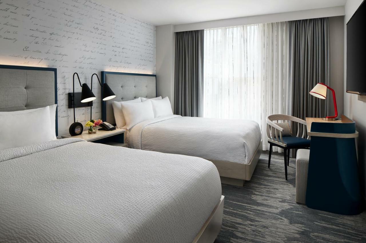 Double Room with Two Double Beds and View