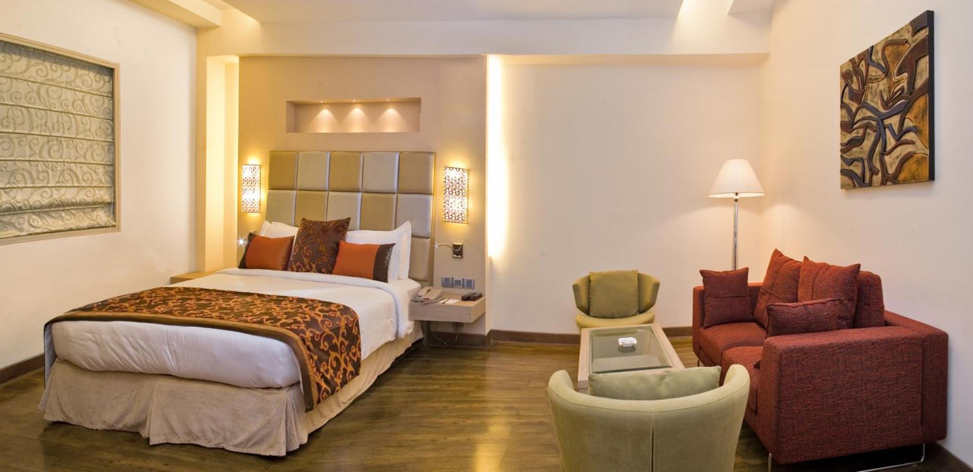 Executive Room 15% discount on Food and Beverages & 10% off on Laundry