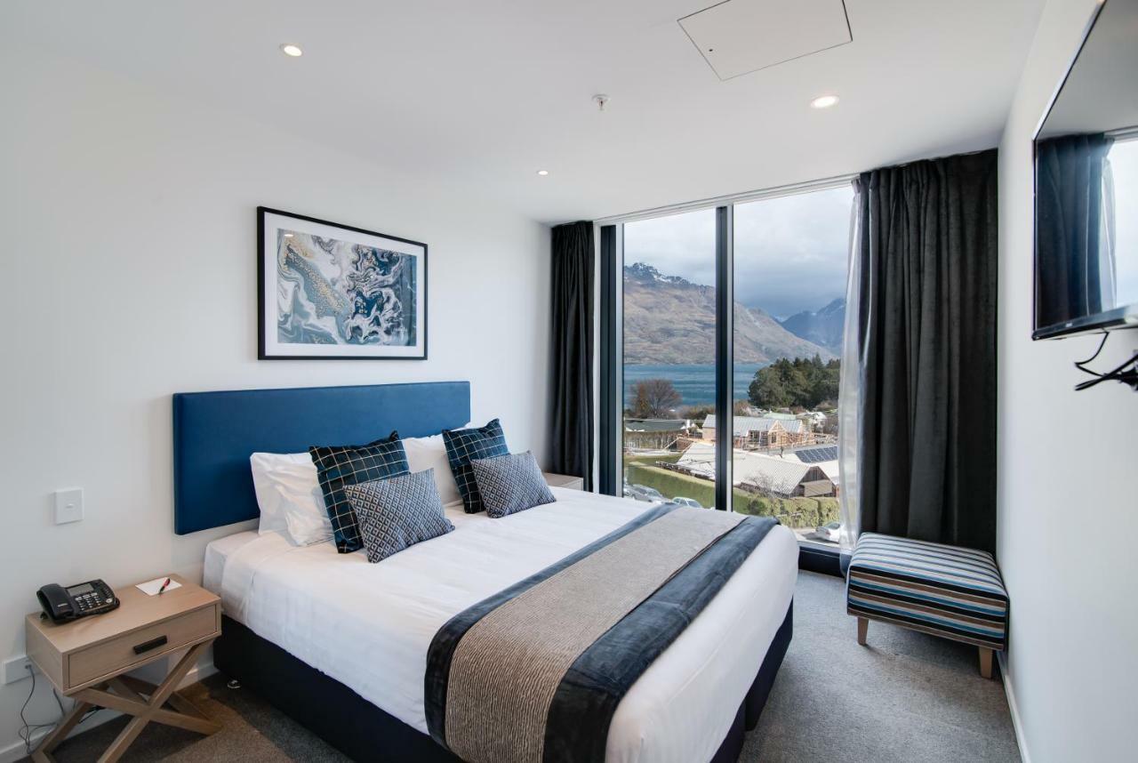 Hotel Room - Lake View