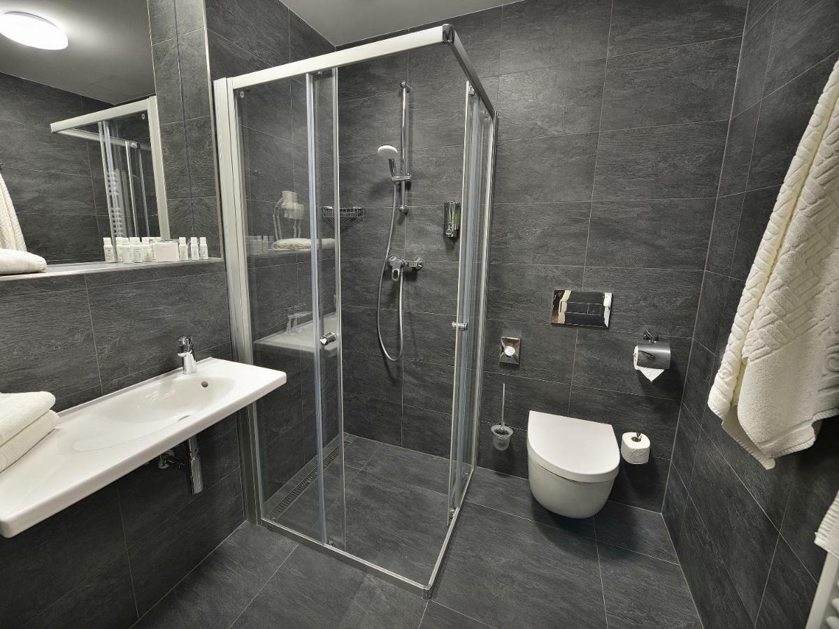 Double or Twin Room with Extra Bed