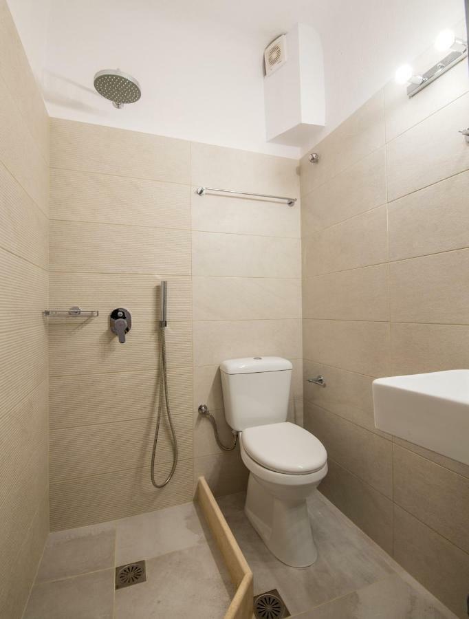 Budget Double Room - Semi Basement